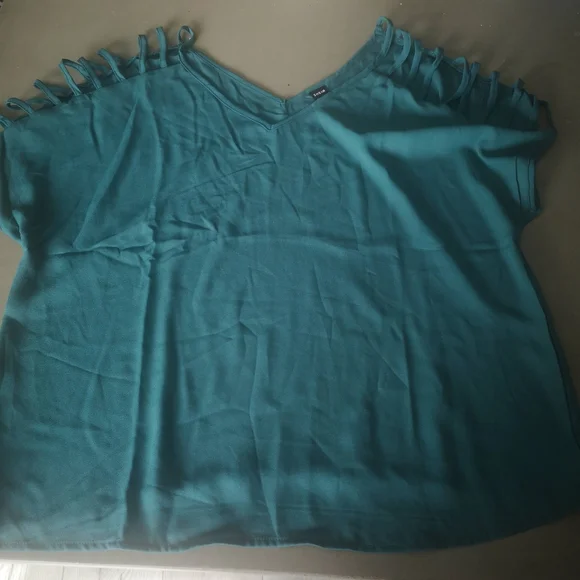 Blouse - Picture 3 of 4